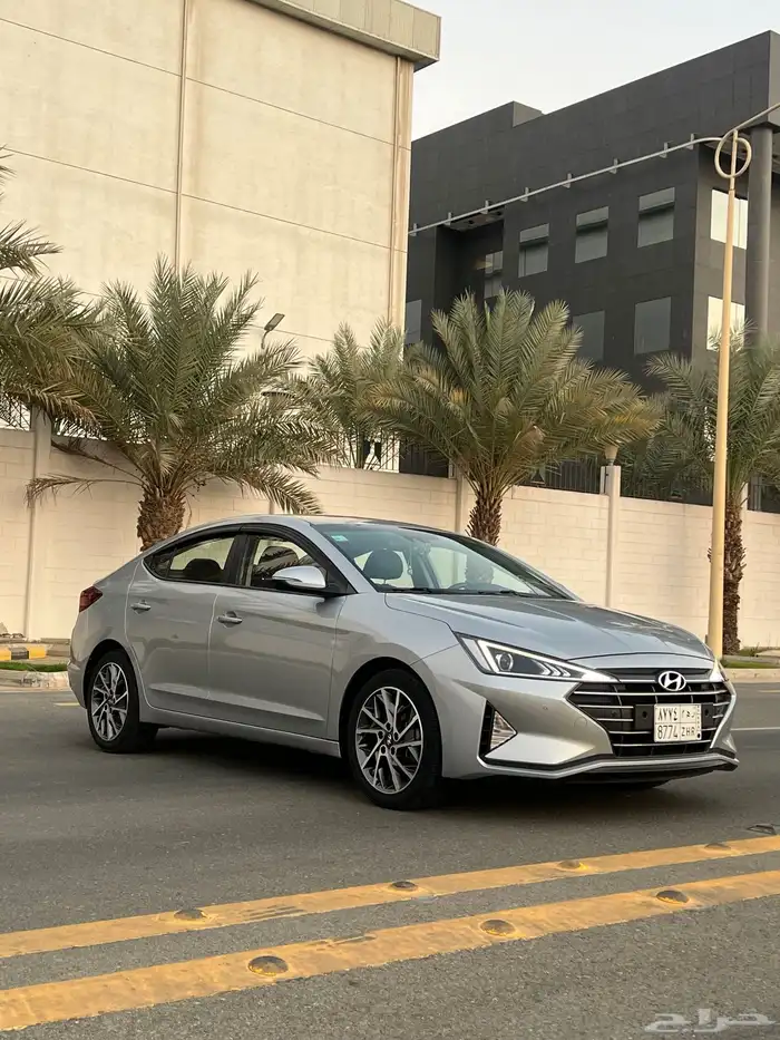 هيونداي لنترا (افانتي) بدي وكاله نظيفه جدا ممشى قليل 9