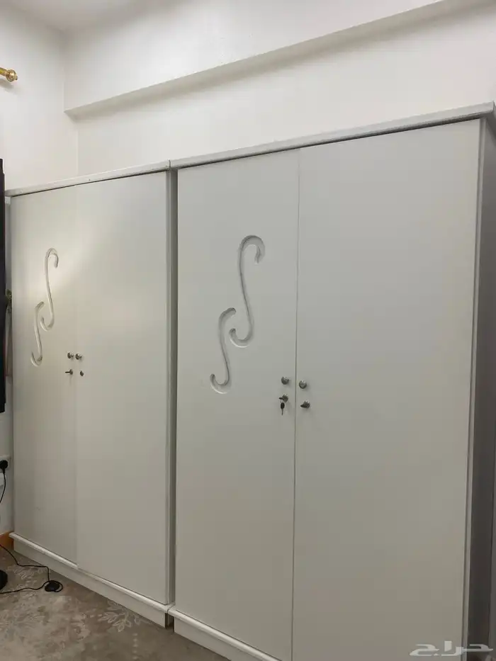 غرفة نوم نظيفه جديده تقدر تاخذ مثلا  السرير والباقي لا 2