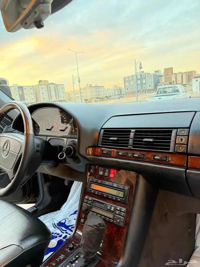 مرسيدس شبح موديل 97 مخزن نضيف جدا ممشى قليل وكاله 20