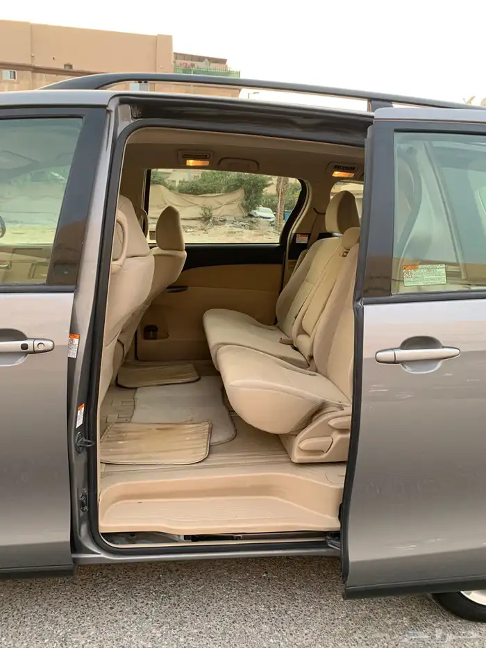 تويوتا بريفيا 2017 8