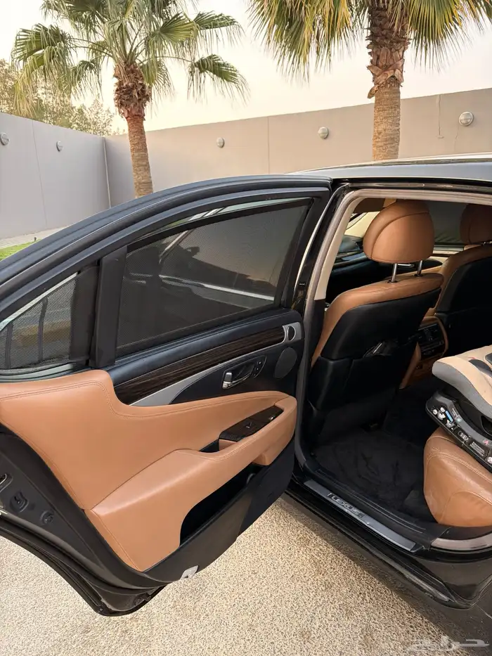 لكزس LS460L اسود 2013 نظيف جدا 10