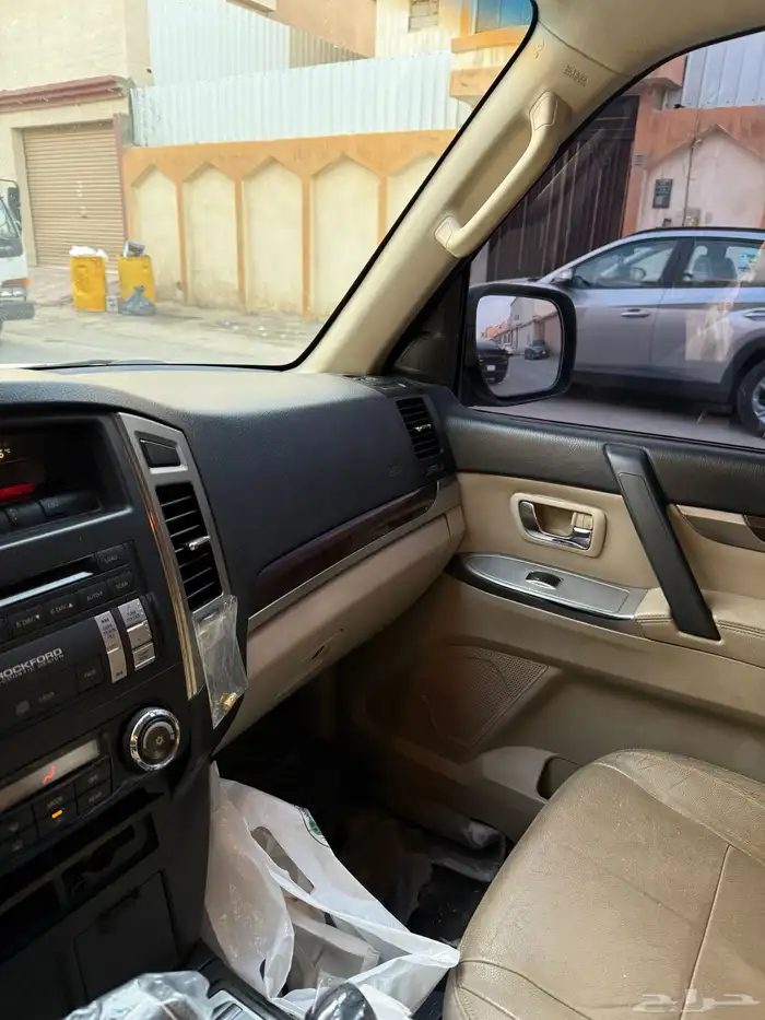 جيب باجيرو للبيع 3