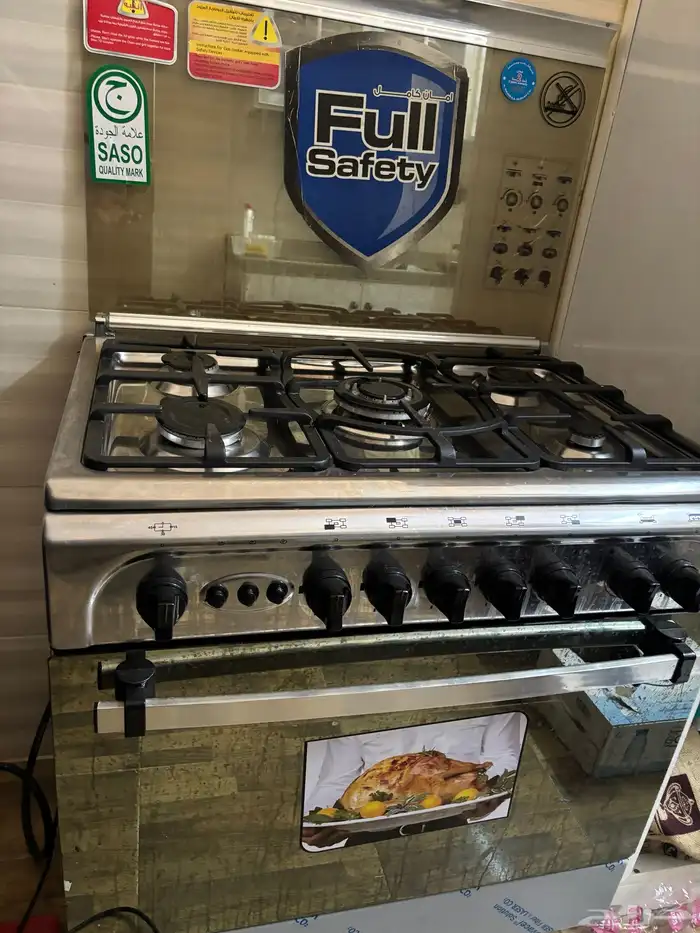 فرن جديد استخدم يومين فقط 1