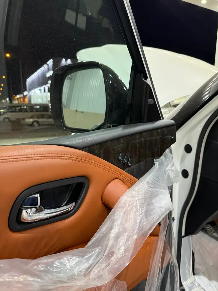 نيسان باترول 2023 فل كامل بلاتينيوم V6 سرندل مخزن 19