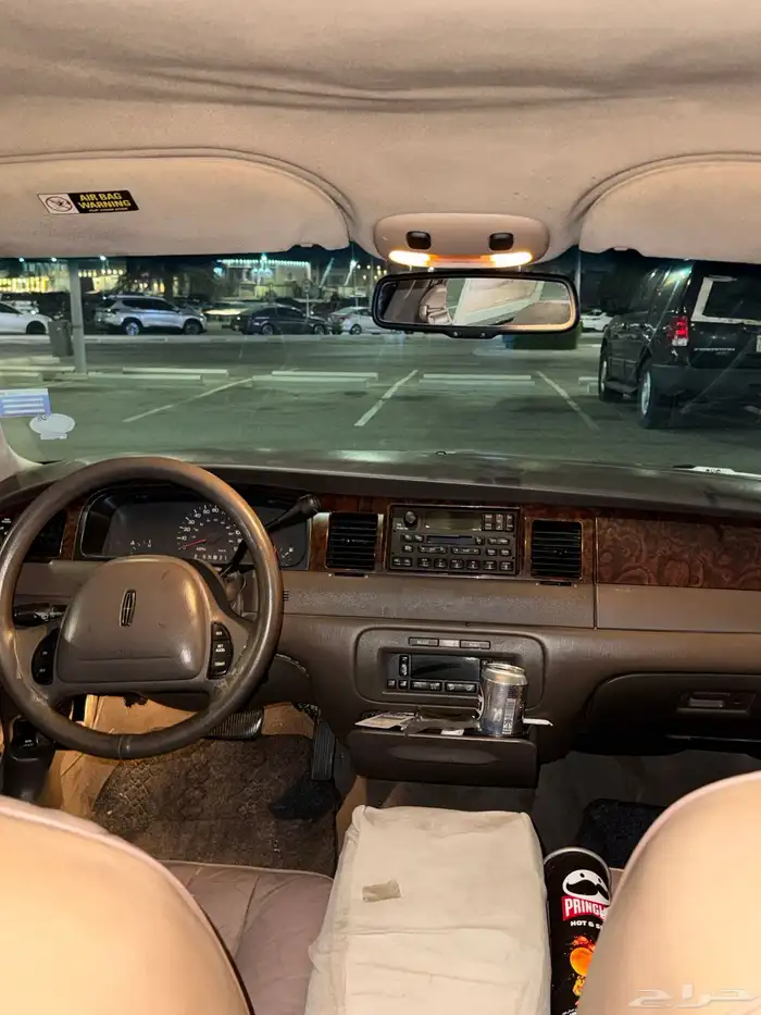 لينكون تاون كار 1998 10