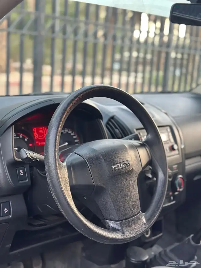 أيسوزو بكب غماره موديل 2023 سعودي شامل الضريبة 12