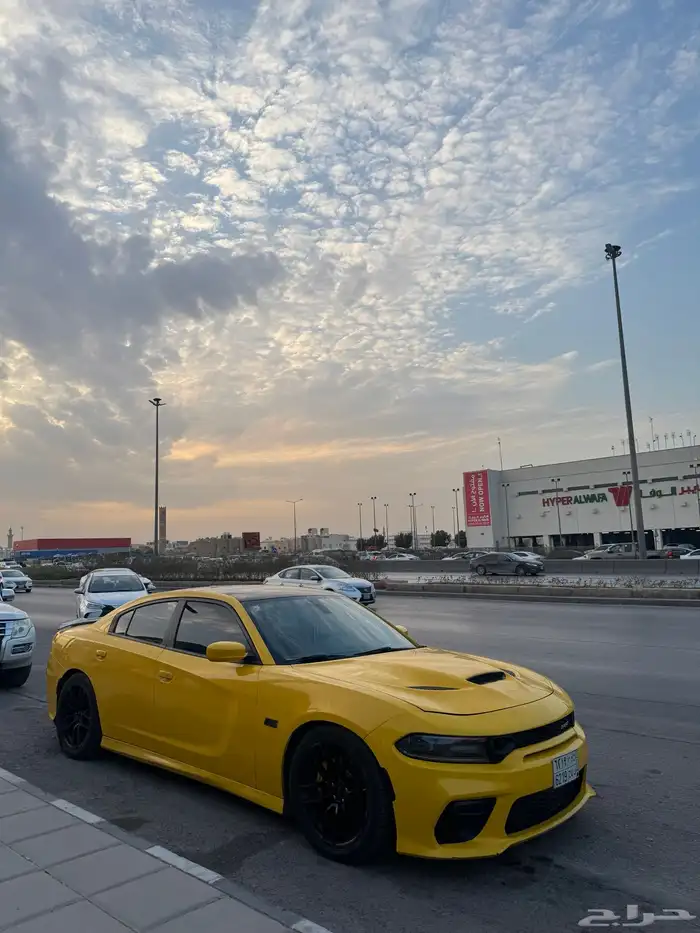 دودج تشارجر 2016 فل كامل اصفر لؤلؤي 11