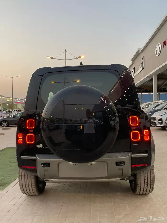 لاند روفر ديفندر2025- X-DYNAMIC-HSE سعودي داخلي جملي بنزين 6
