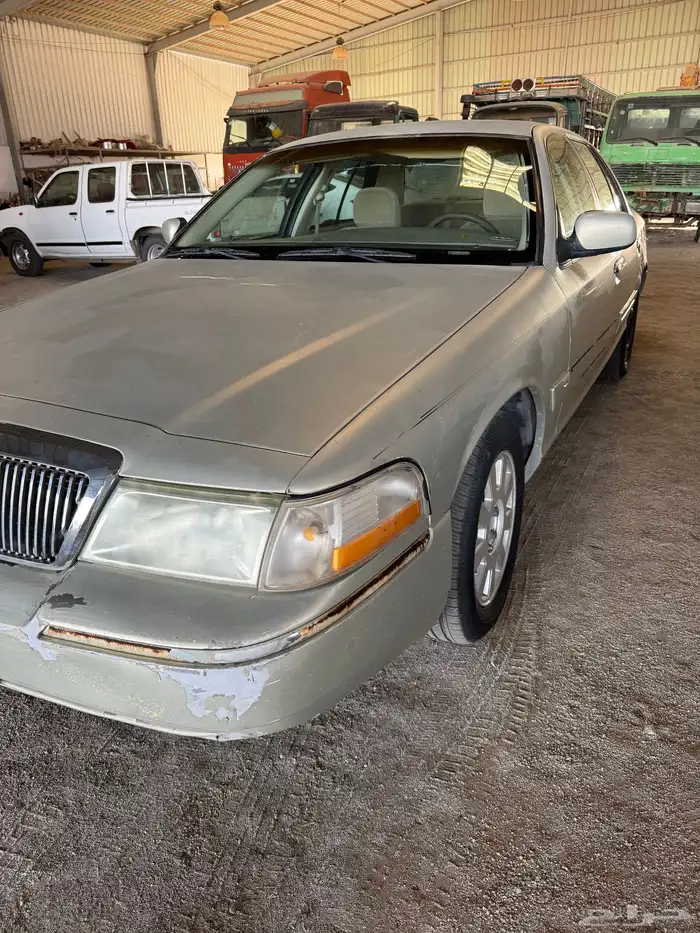 فورد 2005 للبيع جراند ماركيز 1