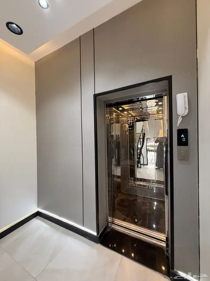 للبيع شقق علويه تشطيب فندقي بمصعد جاهز وسطح خاص بدره الموسي 3