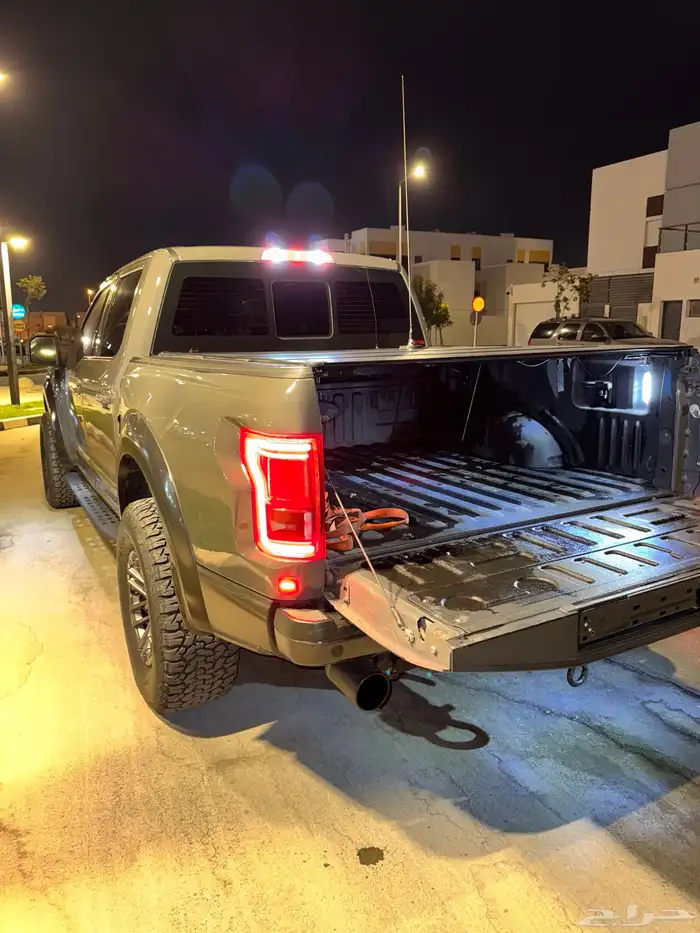 رابتر فورد F150 37