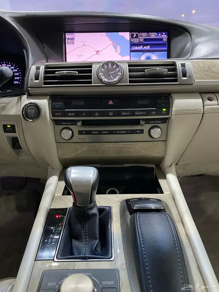 لكزس LS460 المديل 2014 العدد 210 الف 13
