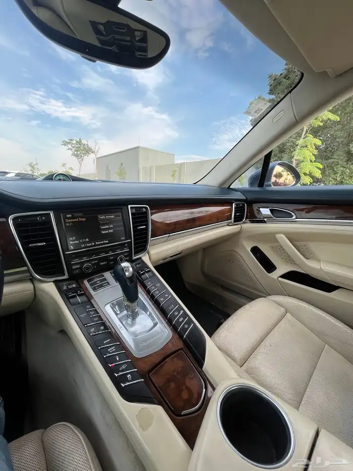 بورش بانميرا 8