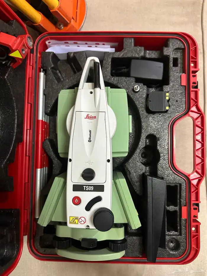 جهاز مساحة توتل استيشن لايكا TS 09 1