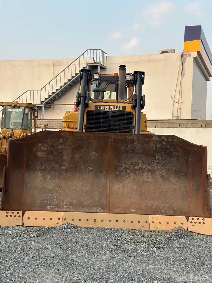 بلدوزر D9R كتربلر الزاهد نظيف جدا  موديل 2011 5