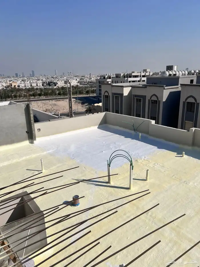 شركة عزل اسطح من الامطار عزل فوم ضمان10 سنوات 4