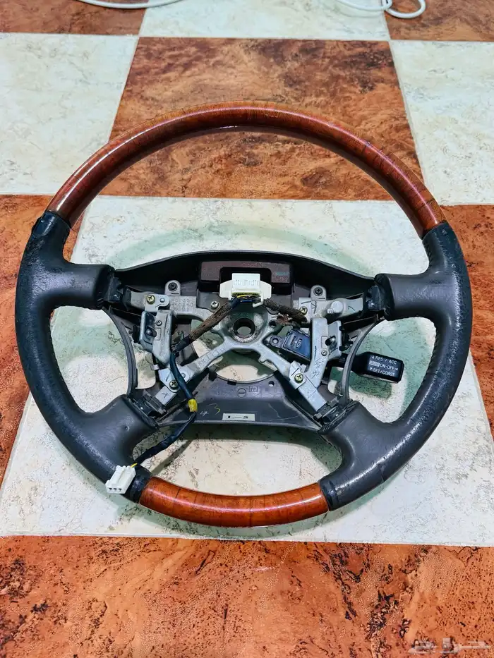 طارة لكزس 400 0