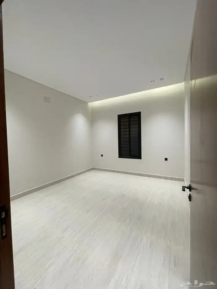 للبيع شقه روف أرضي مع ملحق دوبلكس بالمحاله ابها 17