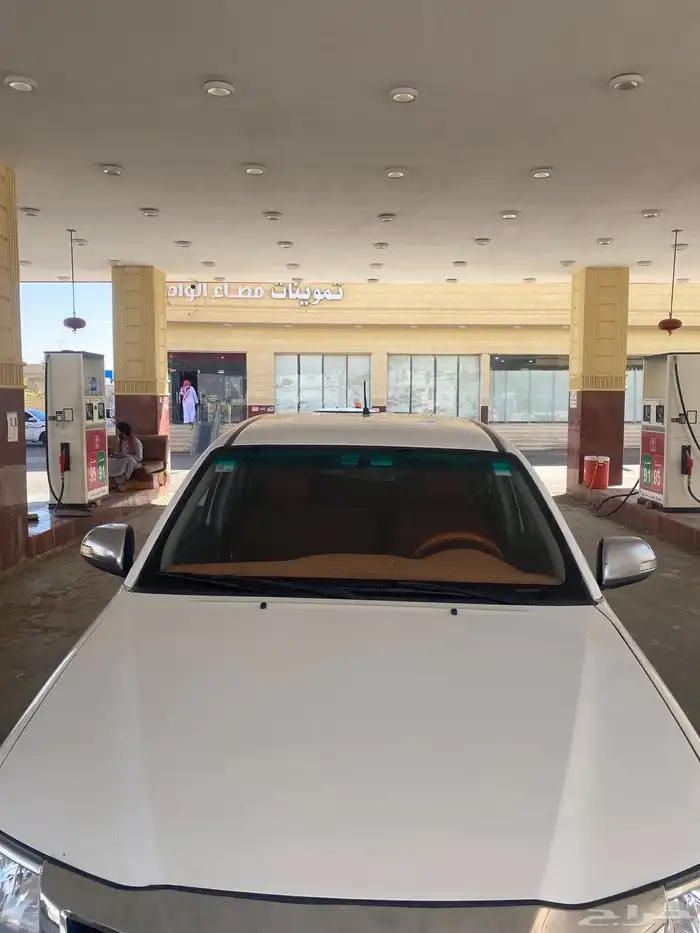 هايلوكس موديل 2014 قير مكينه شرط وكالة الموقع وادي الدواسر 2