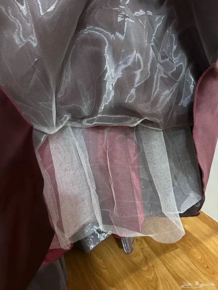 فستان عنابي 4