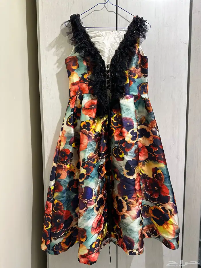 فساتين للبيع 3