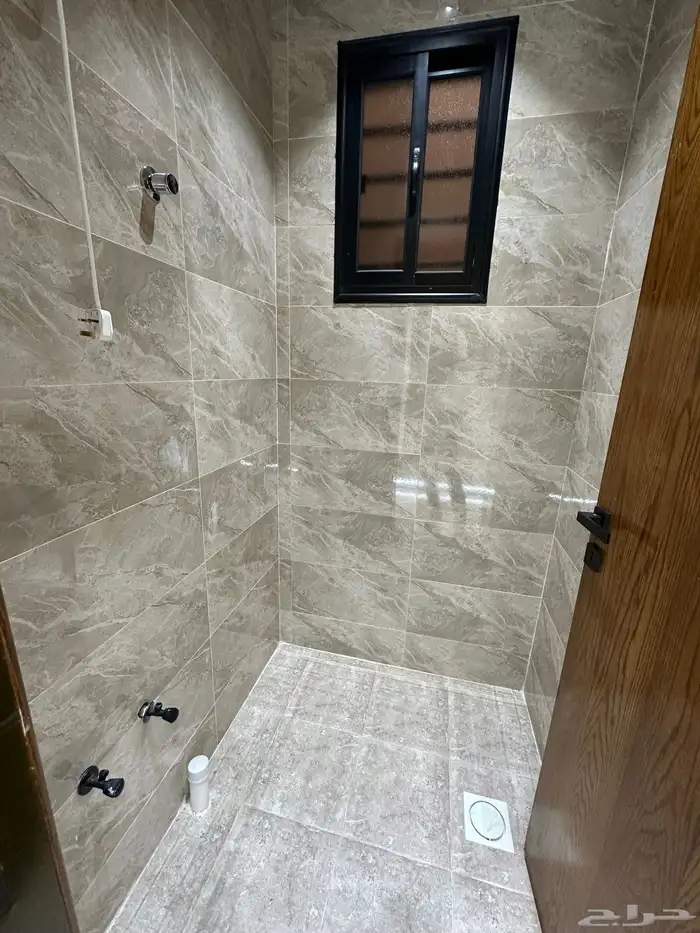 للبيع شقق سكنية 6غرف بسطح خاص ومصعد تصميم مودرن 550الف 9