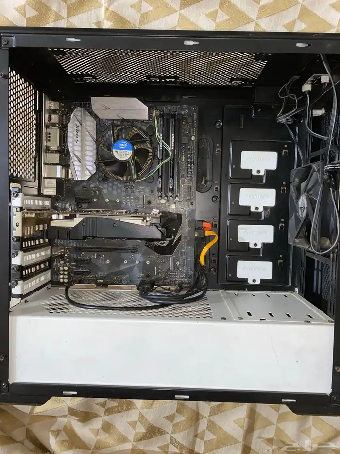 بي سي للبيع او بدل ب سوني 1