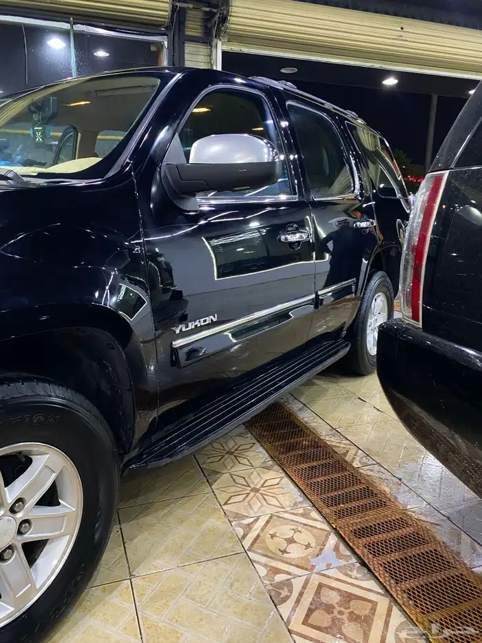 للبيع يوكن 2013 2