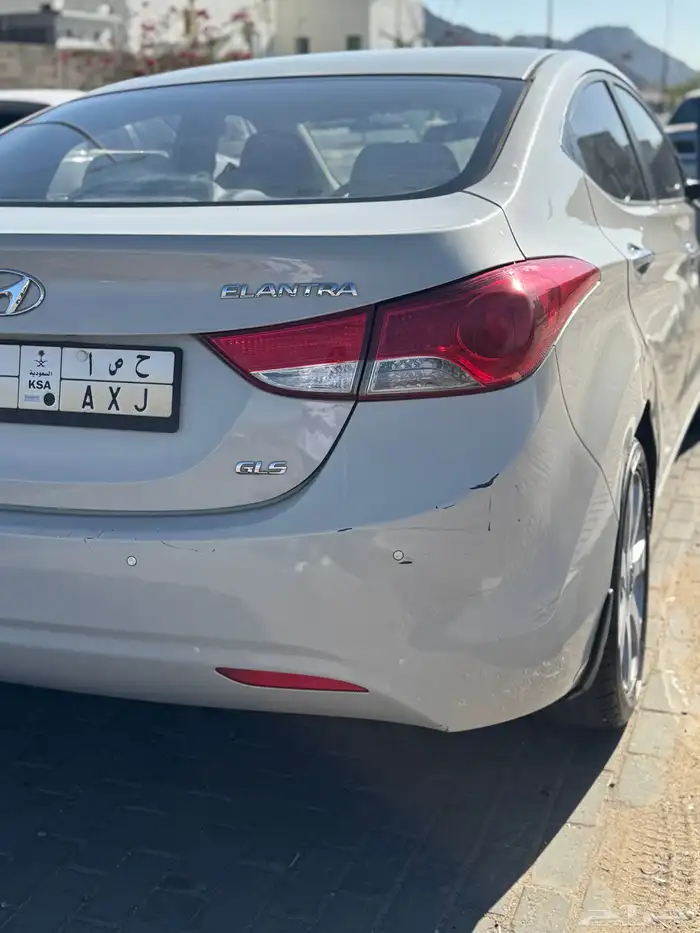 سيارة النترا فل كامل للبيع 10