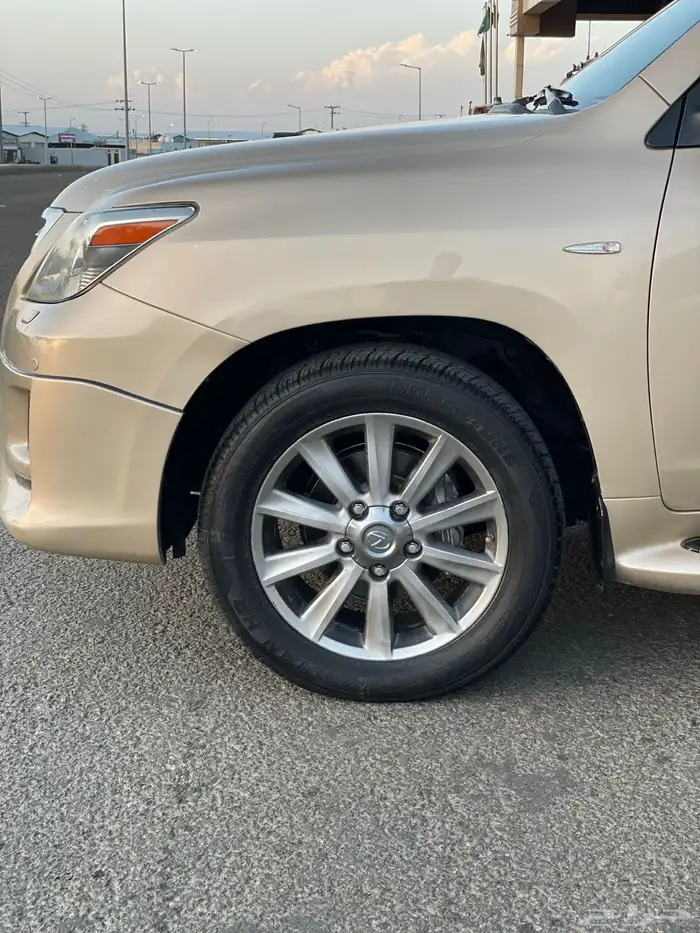 جيب لكزس فل 24