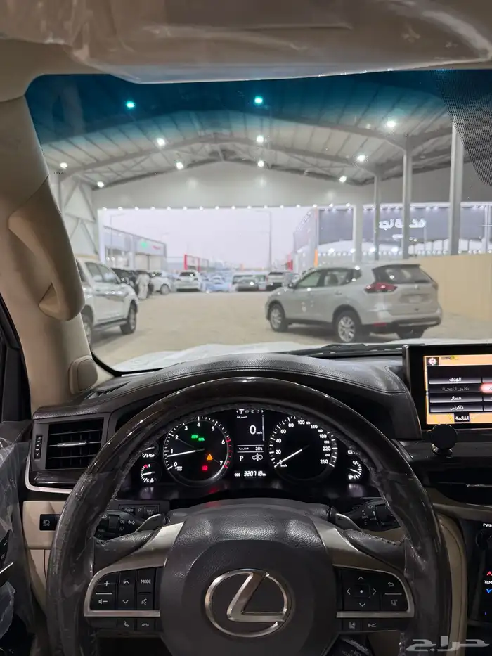 لكزس LX 570 2017 فل كامل DD بودي وكالة 24