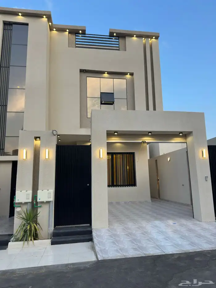 للبيع روفات فاخرة بحي مكتمل الخدمات حي الشفاء 15