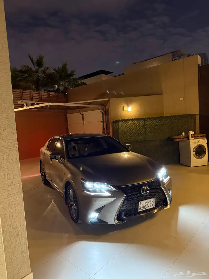 لكزس GS 350 فل كامل 2016 نظيف 4