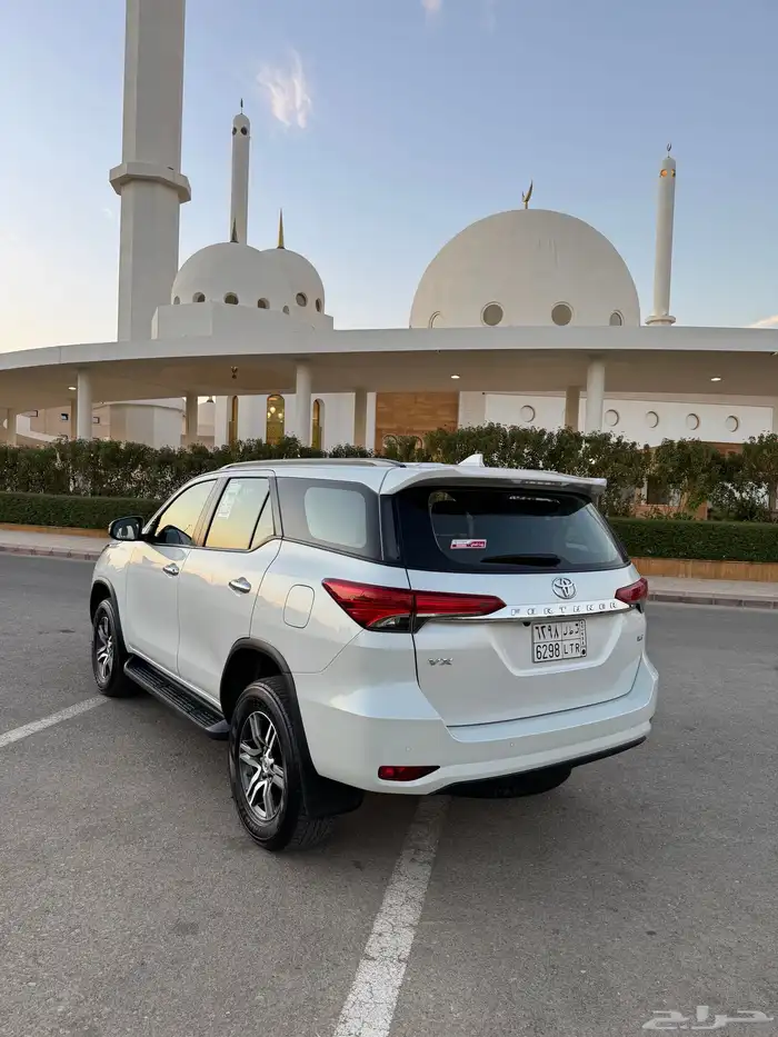 فورشنر 2023 6 سلندر VX سعودي 24