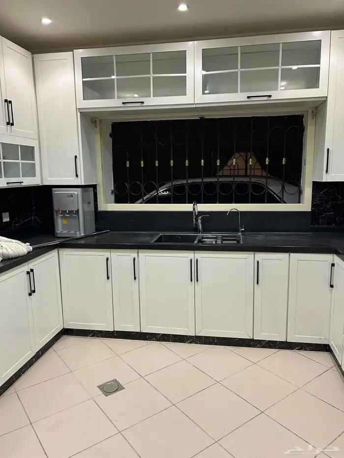 دور  ارضي  (  مؤثث ) في حي الملز 8