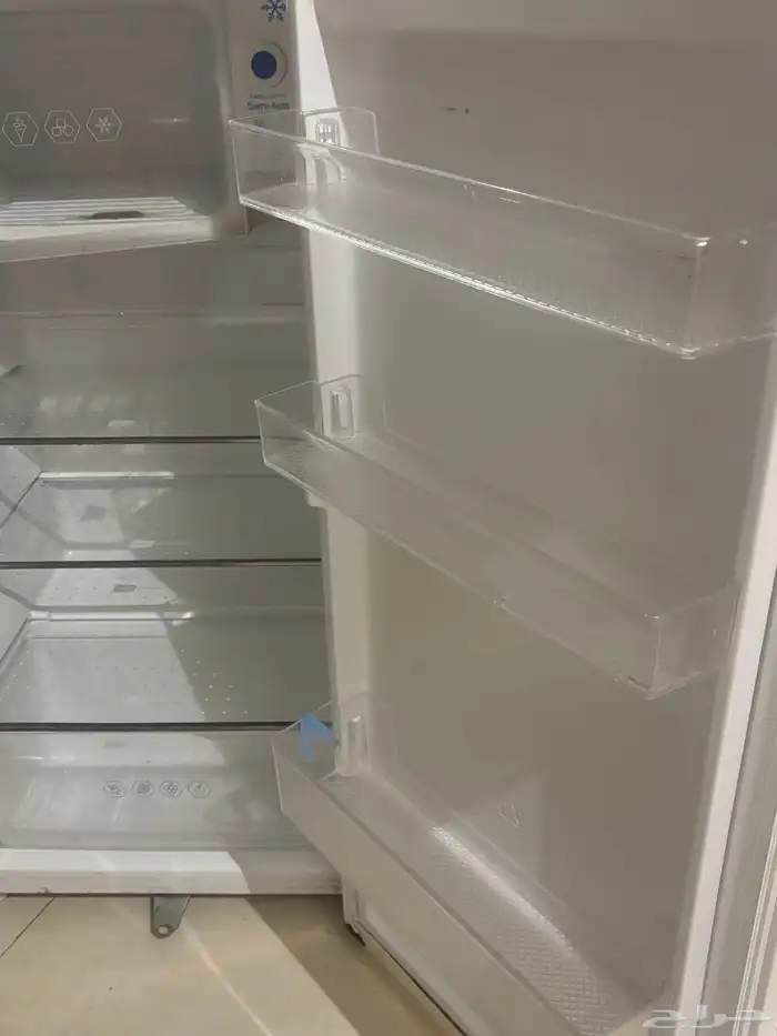 ثلاجه. وسط نضيفه استخدام بسيط 1