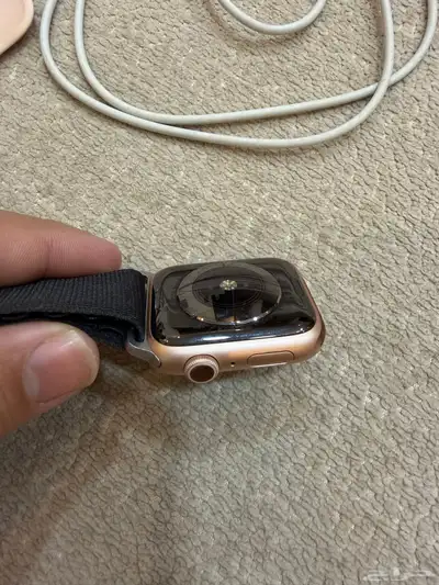 ساعة أبل index