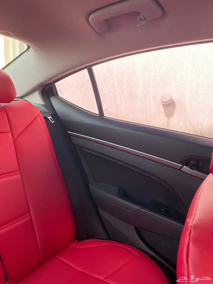 للبيع انترا 2017 ديزل 7