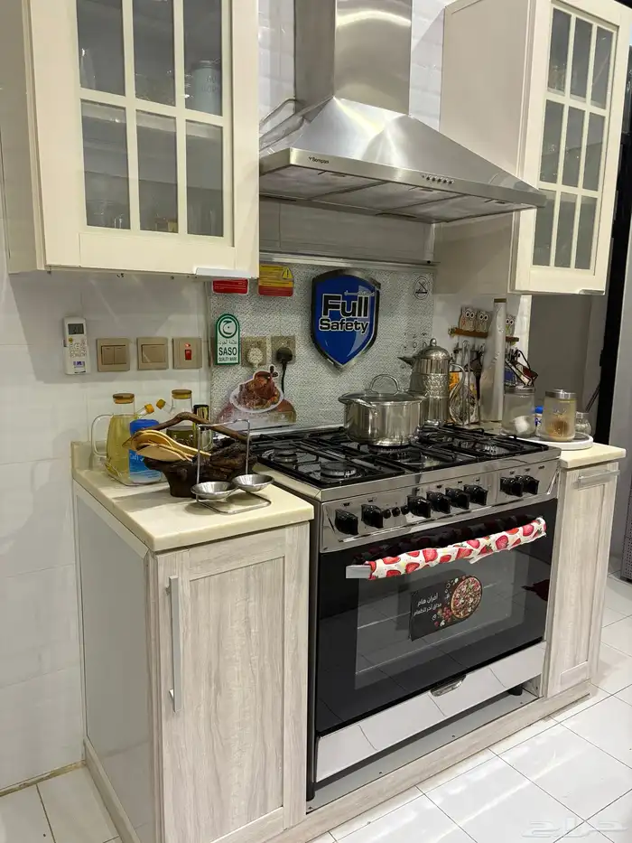 للبيع مطبخ جميل وفخم بجودة عالية 3