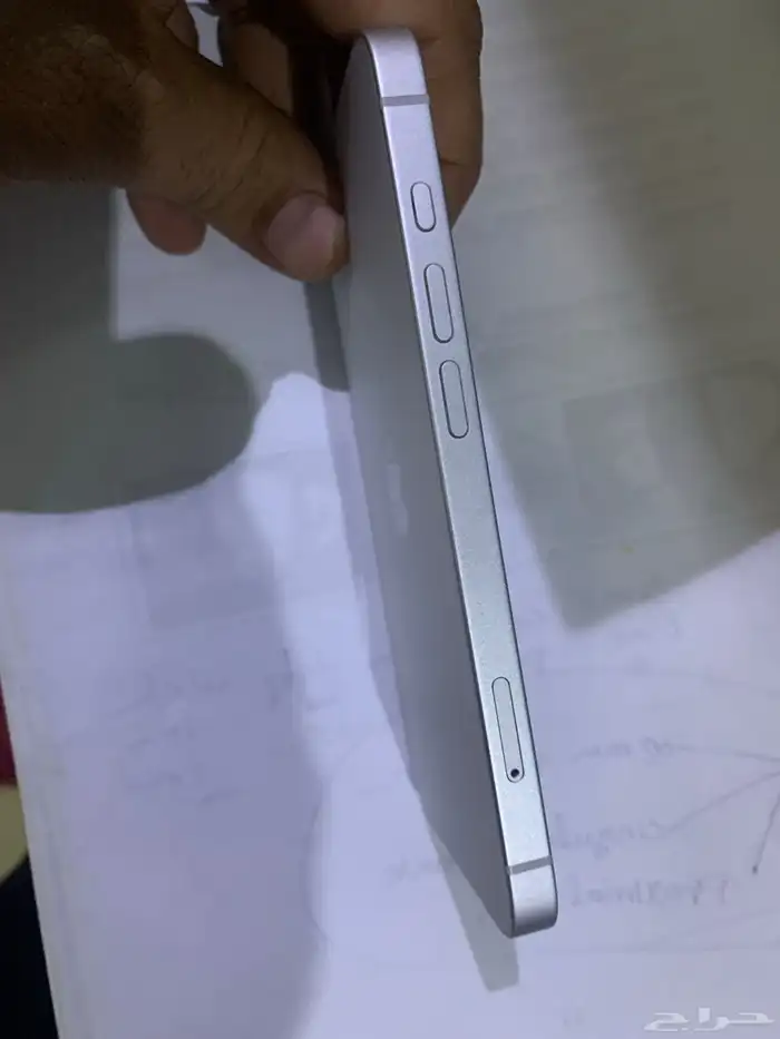 ايفون 16 اي جديد128جيجا 2