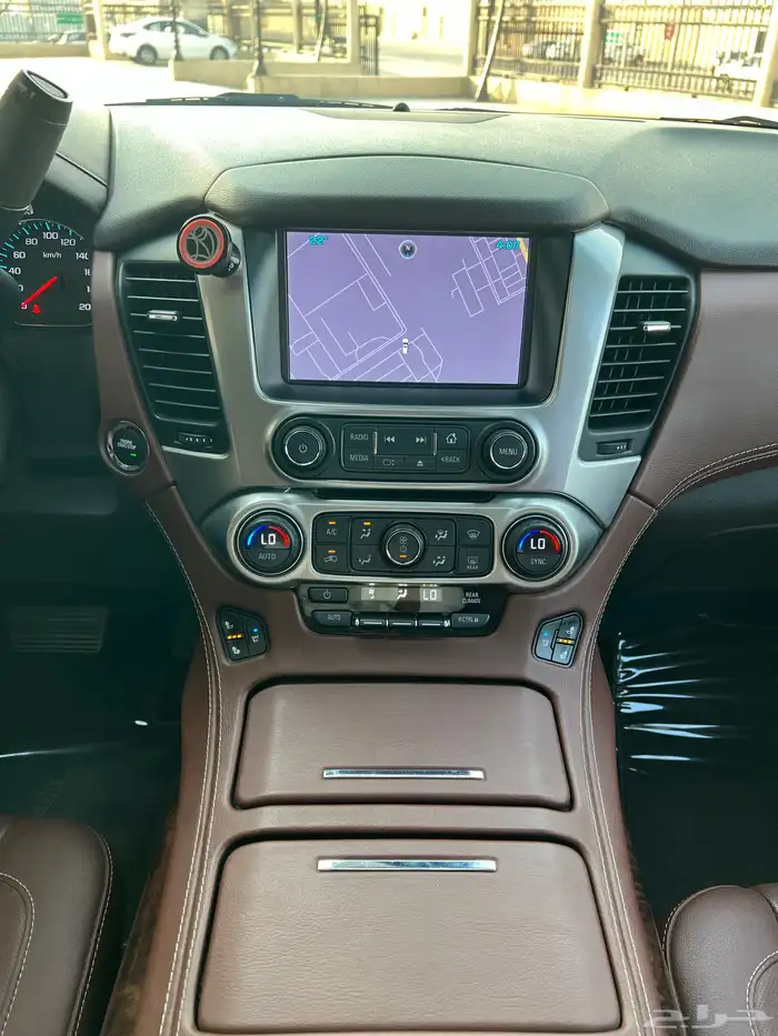 تاهو LTZ 2015 (( مخزن )) شبه جديد 36