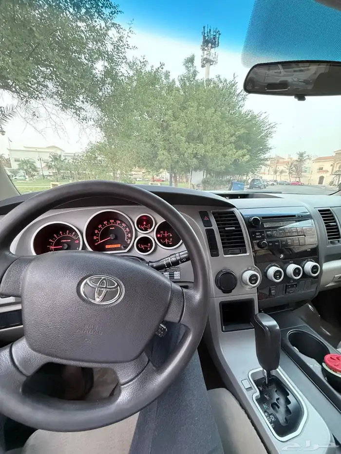 تويوتا سيكويا 2009 10