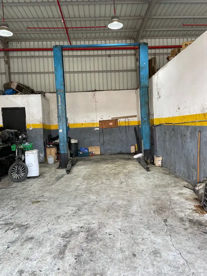 ورشة للتقبيل في مجمع المنتزهات الجديد 0