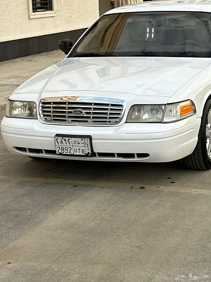 فورد كراون فاكتوريا 2011 0