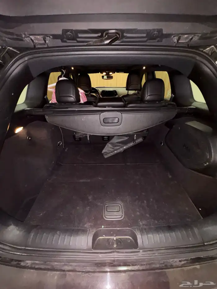 جيب شيروكي سبورت 2019 نظيف 3