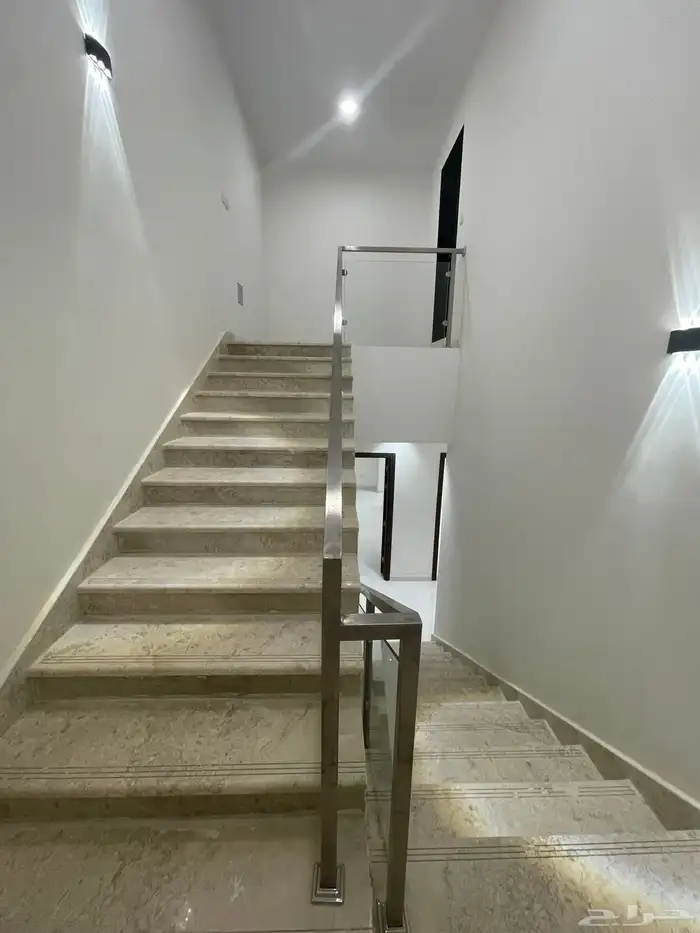 للإيجار فيلا المشرقية حي الجنادرية 29