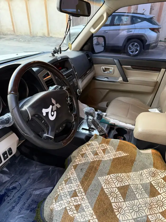 جيب باجيرو للبيع 1