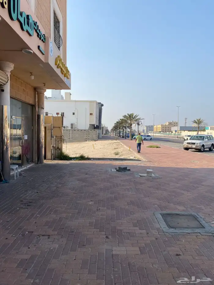 بقاله للتقبيل في راس تنوره 19