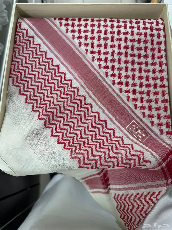 شماغ العجلان شماغ نادر 2