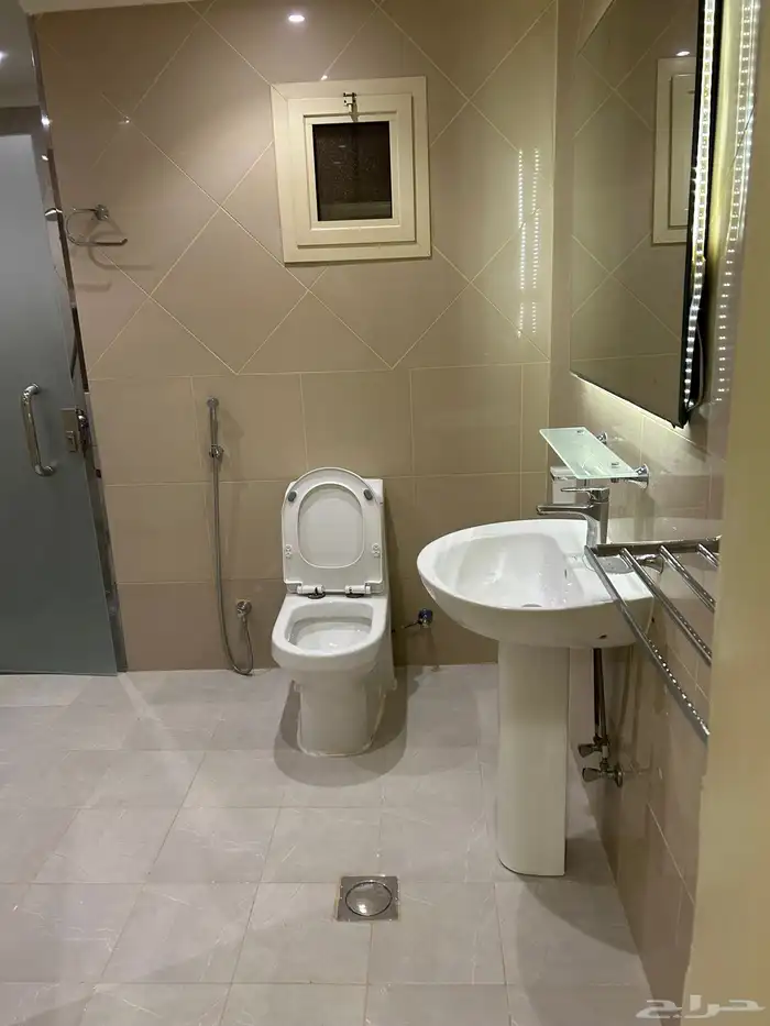 دور  ارضي  (  مؤثث ) في حي الملز 12